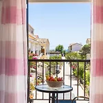 Dora Pool By Konnect,150m From The 2*
