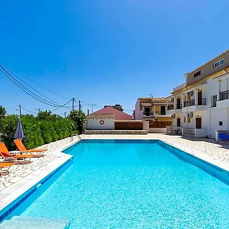Dora Pool By Konnect,150m From The Агиос-Георгиос