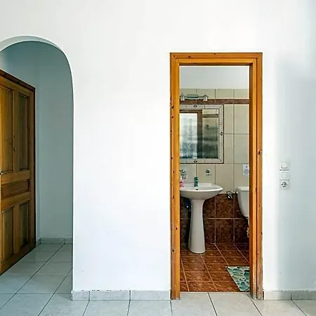 Dora Pool By Konnect,150m From The 2*