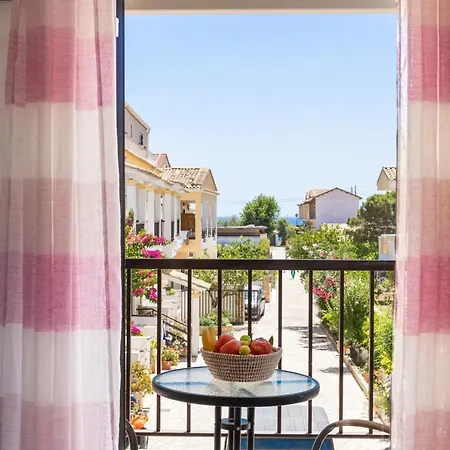 Dora Pool By Konnect,150m From The 2*