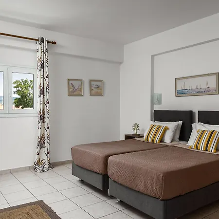 Dora Pool By Konnect,150m From The فندق 2*