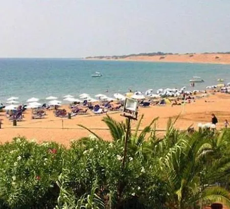 Dora Pool By Konnect,150m From The آغيوس غيوريوس