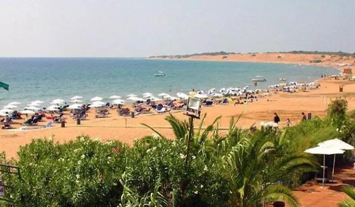 Dora Pool By Konnect,150m From The Άγιος Γεώργιος